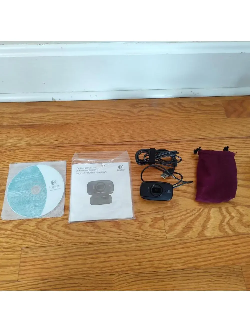 Logitech C525 HD Webcam and Microphone 720p 8mp Swivel USB 2.0